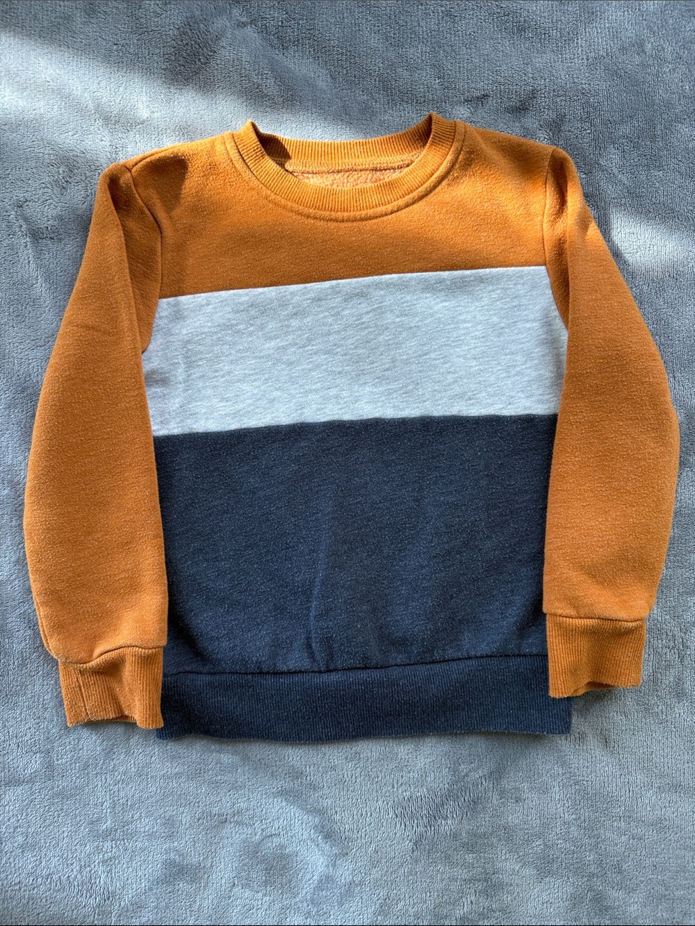 Bundle of Three 4T Sweatshirts - Picture 5 of 10